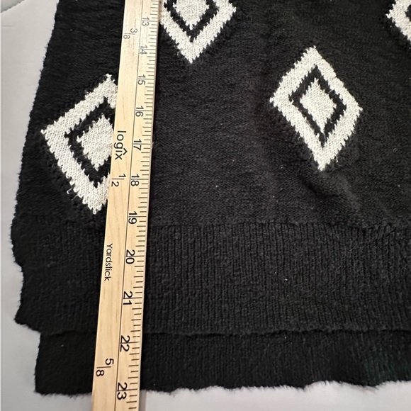 Women's Lucky Brand Live And Learn Sweater Size S Black White Diamonds - Picture 6 of 8